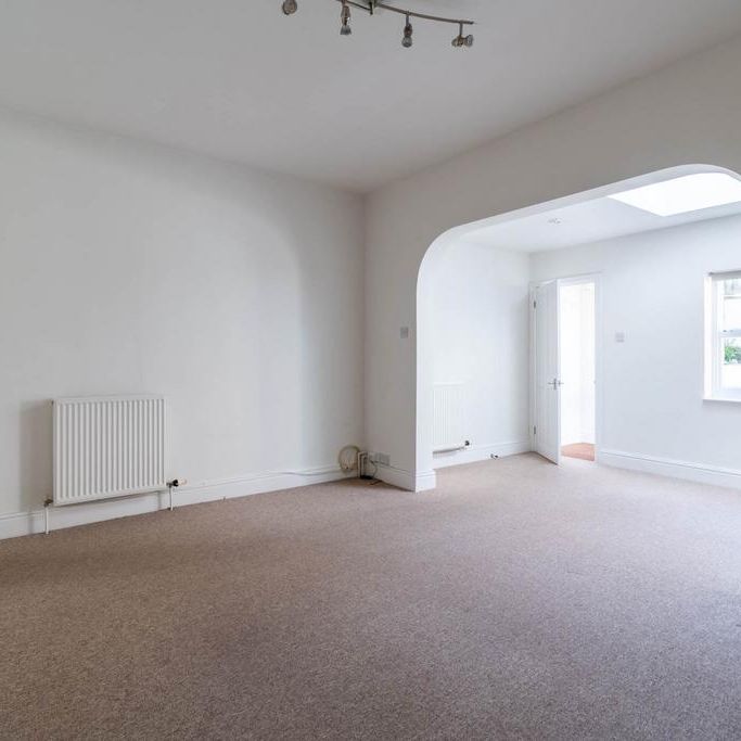 2 bedroom house to rent - Photo 1