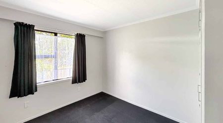 3 Bedroom Rental Close To Town. - Photo 2