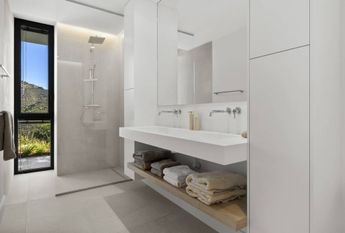 Luxury Villa for rent in Benahavís, Spain