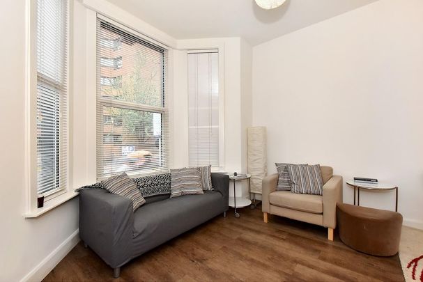 2 bedroom flat to rent - Photo 1