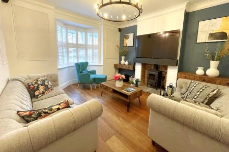 5 bedroom detached house to rent - Photo 4