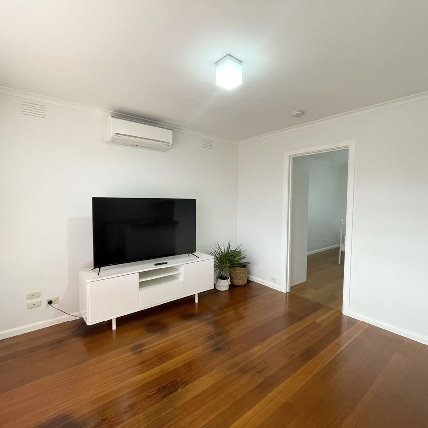 Renovated 1bed Unit - Photo 1