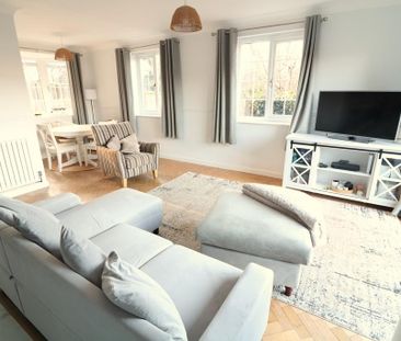 4 bedroom detached house to rent - Photo 3