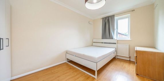 St. Pauls Close, W5, London - Photo 2