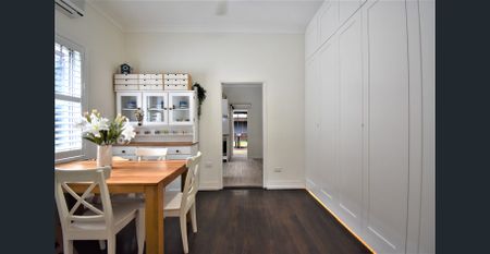 Traditional period semi with modern updates moments to amenities - Photo 3