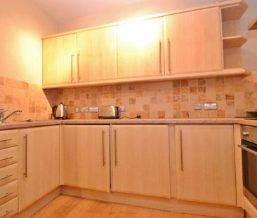 2 bedroom flat to rent - Photo 5