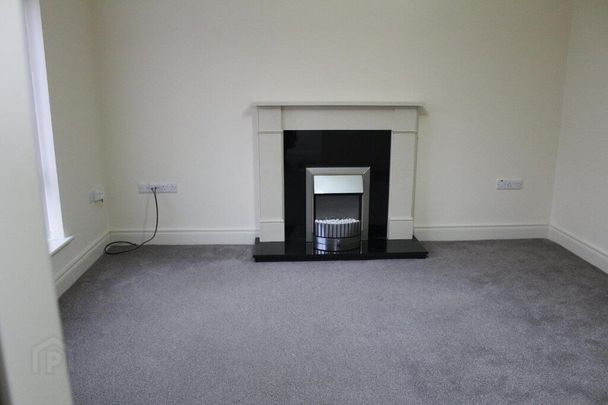 6 Millmount Village Way, Dundonald, Belfast, BT16 1AL - Photo 1