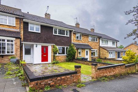 3 bed Terraced for rent - Photo 5