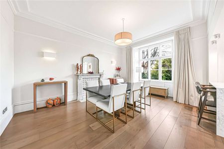 A beautifully presented six bedroom family home on Carlton Hill - Photo 3