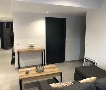 Location Appartement 2 pièces 63m² - Photo 4
