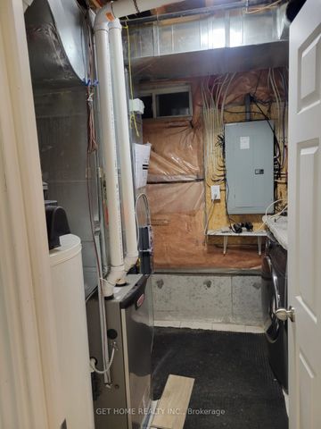 For Lease - 1548 Sarasota Crescent, Oshawa, Ontario - Photo 5