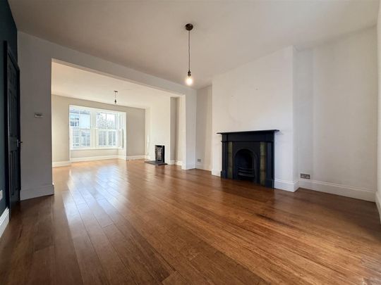 Veales Road, Kingsbridge - Photo 1