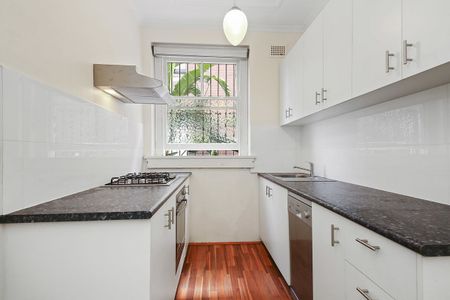 8/104 Kirribilli Avenue, Kirribilli, NSW 2061 - Photo 4