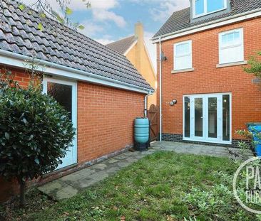 Killick Crescent, Carlton Colville, NR33 - Photo 5