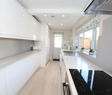 1 bedroom Flat To Let - Photo 6