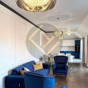Închiriere - PENTHOUSE | DACIA – Toamnei | TERASĂ PANORAMICĂ . - Fotografie 3