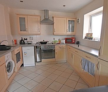 2 Bedroom Flat - Photo 6