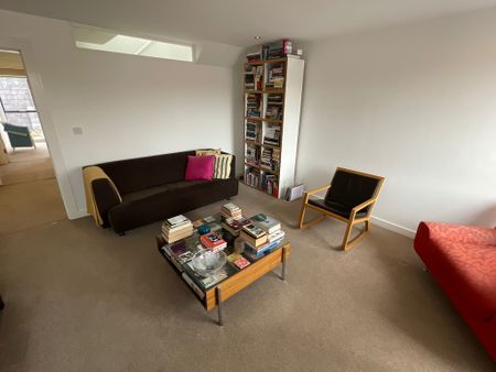 3 bedroom to let - Photo 2