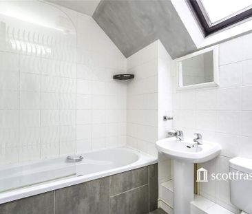 2 bedroom flat to rent - Photo 5