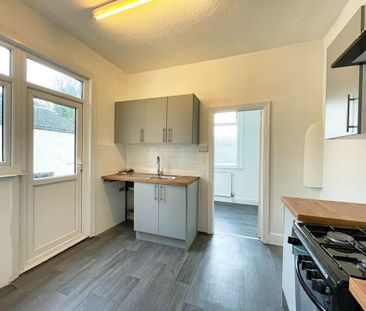 2 bedroom maisonette to rent - Photo 5