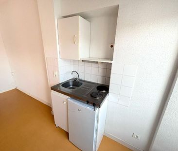 Location Appartement 1 pièce 23m² ROANNE 42300 - Photo 3
