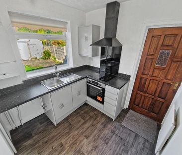 3 bedroom semi-detached house to rent - Photo 6