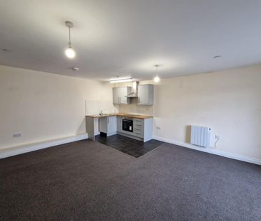 Station Square, Penclawdd, SA4 3XT, Swansea - Photo 3