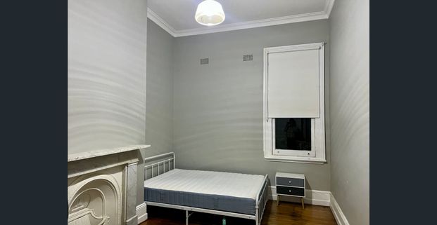 Quiet Room for renting - Photo 1