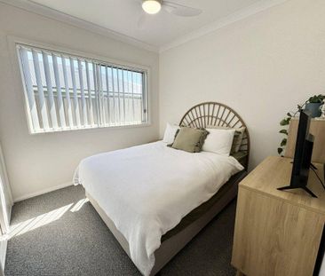 Modern 2-Bedroom Unit - Riverside Estate, Old Bar - Photo 1