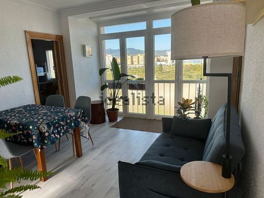 Alquiler de piso en Calle Mimbre, 8 - Photo 1