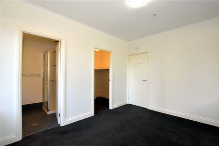 11/418 St Kilda Road - Photo 3