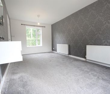 3 Bedroom House - Mid Terrace To Let - Photo 6