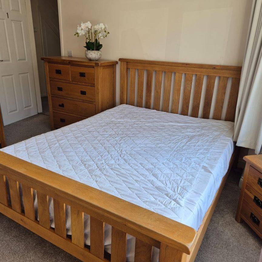 5 Bed Terraced House, Glebelands Road, BS34 - Photo 1