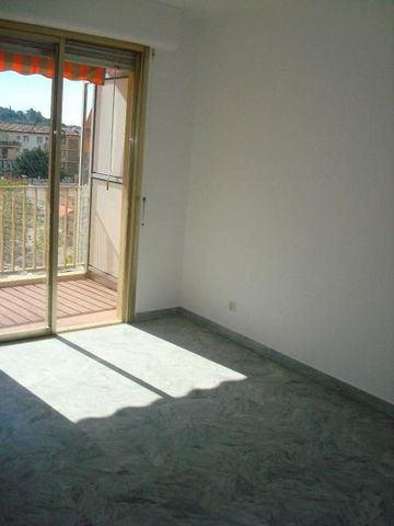 Location Appartement 2 pièces 42m² DRAGUIGNAN 83300 - Photo 5