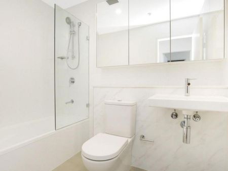 612 / 14-18 Auburn Street, Wollongong, NSW 2500 - Photo 5