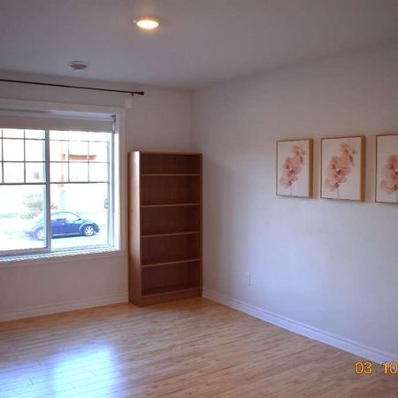 CONDO 4 ½ à Ste-Agathe-des-Monts - Photo 3