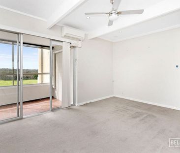 Cozy Two Bedroom Apartment in Shenton Park with Stunning Park and C... - Photo 2
