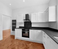 1 BEDROOM Apartment - Ground Floor - Photo 5