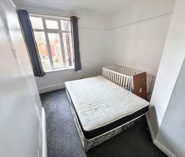 2 bed ground floor flat to rent in TS19 - Photo 2