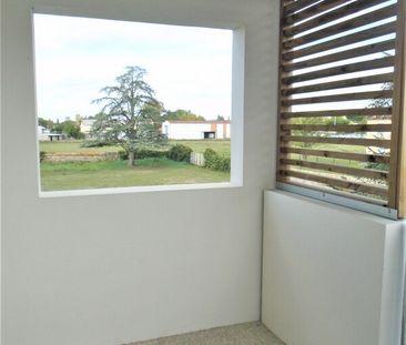 Location Appartement 2 pièces 39m² LAUNAGUET 31140 - Photo 1