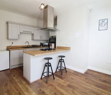 3 bedroom terraced house to rent - Photo 6