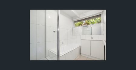 Comfortable & Inviting 4-Bedroom Home for Rent - Photo 5