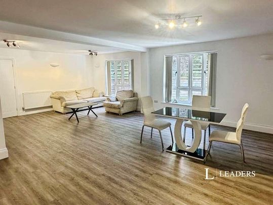 The Bartons, Harrington Drive, Nottingham, Nottinghamshire, NG7 - Photo 1