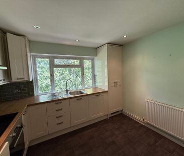 2 bedroom maisonette to rent - Photo 4