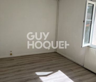 A louer au centre de Solaize- T3 de 62 m² + Stationnement. - Photo 2