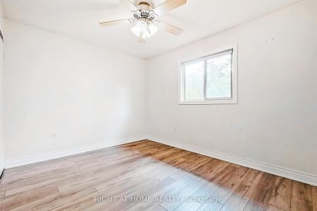 Condo Townhouse For Lease | S8110054 - Photo 2