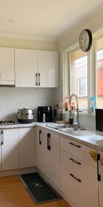 4 Bedrooms House in Springvale - Photo 4