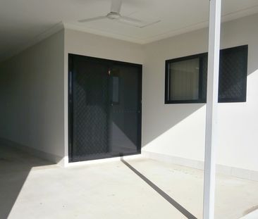 3 BEDROOM 2 BATHROOM HOME IN DEERAGUN - Photo 2