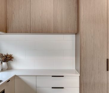 Brand New Luxury Residence - Photo 3