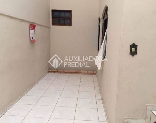 Sobrado com 3 quartos e 300m² para alugar em Demarchi, São Bernardo do Campo. - Photo 1